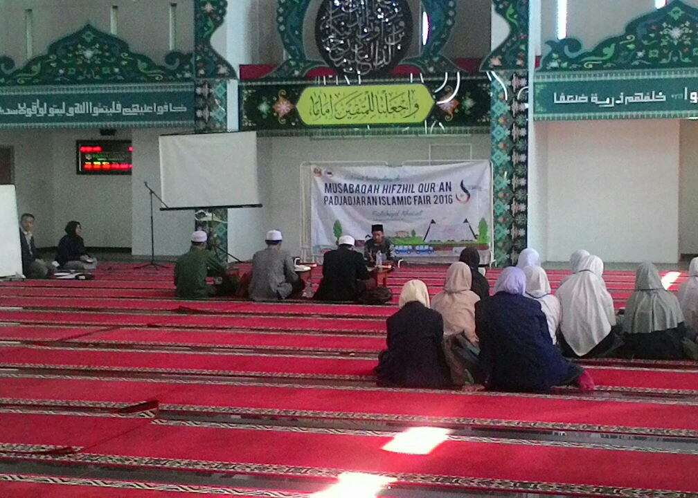Peserta sedang mengikuti Lomba Musabaqah Hifzhil Qur'an dalam acara PIF 2016. Foto: NAgustin